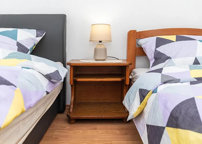 2 Bedroom Cozy In *