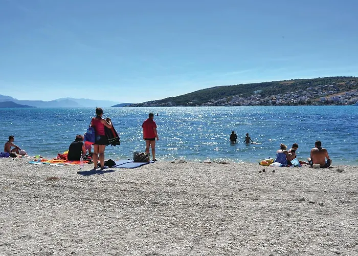 2 Bedroom Cozy In Apartament Trogir