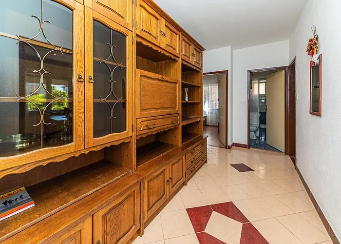 2 Bedroom Cozy In *