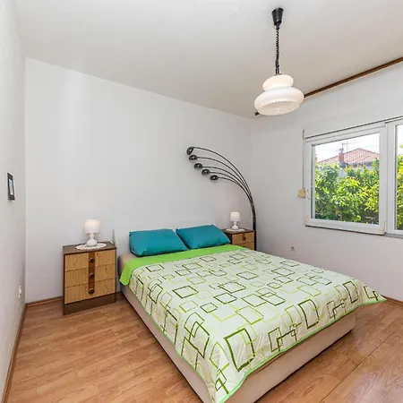 2 Bedroom Cozy In 特罗吉尔