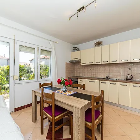 2 Bedroom Cozy In 公寓 *