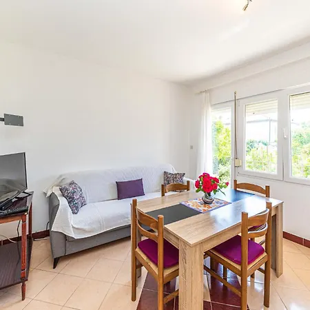 2 Bedroom Cozy In 公寓 *